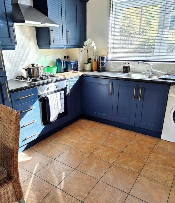 Home From Home 3 Bed,2 Bath House With Garden&Parking Near Centre&Tram Stop Sheffield Exteriér fotografie